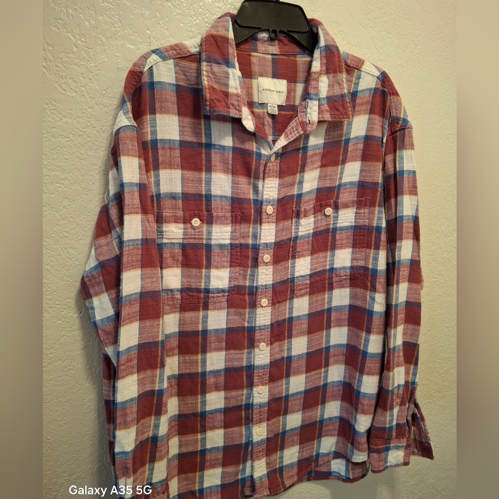 American Eagle Outfitters Red and Blue Casual Button Down Shirt